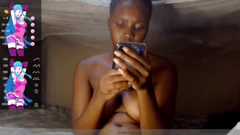 Snapshot of loyalcutick chatting on February 18, 6:59 am loyalcutic online show from February 18, 6:59 am