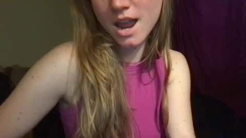 lozivelle online show from September 15, 5:24 pm