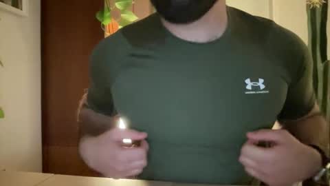 Snapshot of lr48500 chatting on February 16, 6:31 am lr48500 online show from February 16, 6:31 am