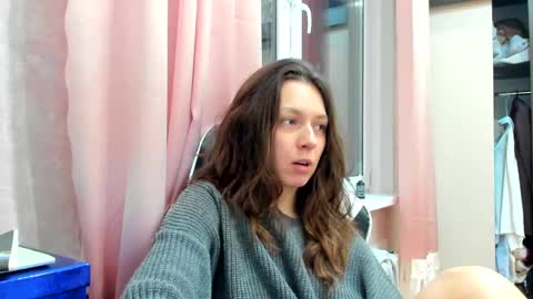 Snapshot of lu_krecia chatting on January 7, 6:56 pm Lu krecia online show from January 7, 6:56 pm