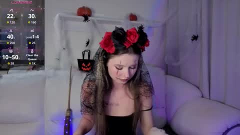 Lua online show from October 27, 2:10 pm