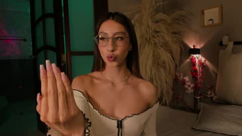  ---Goys incredible photographs online show from January 11, 12:29 pm