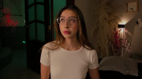  ---Goys incredible photographs online show from January 30, 12:27 pm