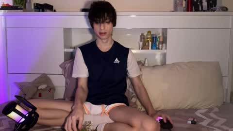 Snapshot of luan2006lovecarti chatting on November 5, 4:01 am luan online show from November 5, 4:01 am