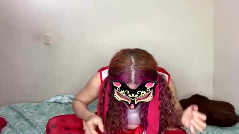 Snapshot of luana363 chatting on December 15, 6:29 am luana363 online show from December 15, 6:29 am