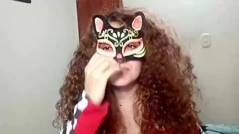 Snapshot of luana363 chatting on February 6, 2:22 am luana363 online show from February 6, 2:22 am