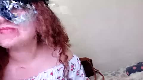 Snapshot of luana363 chatting on March 8, 11:28 pm luana363 online show from March 8, 11:28 pm