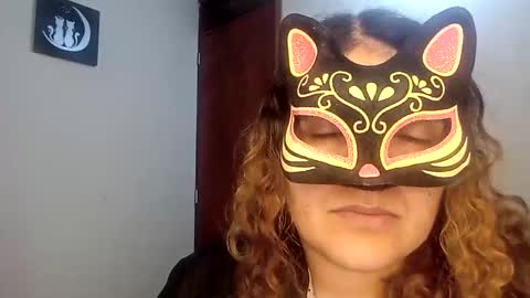 Snapshot of luana363 chatting on November 4, 9:41 am luana363 online show from November 4, 9:41 am