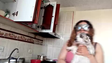 Snapshot of luana363 chatting on December 1, 4:45 pm luana363 online show from December 1, 4:45 pm