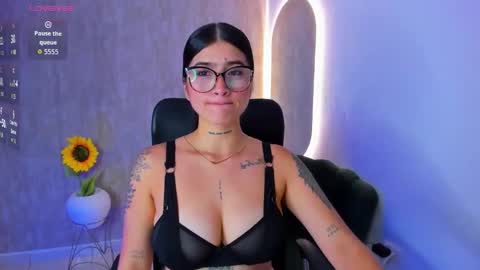 Snapshot of luanabonasx chatting on October 15, 12:05 pm Luana online show from October 15, 12:05 pm