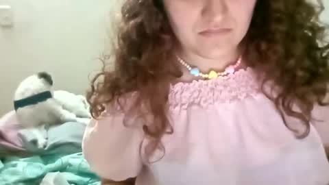 Snapshot of luanapowerful chatting on January 16, 2:19 am luanapowerful online show from January 16, 2:19 am