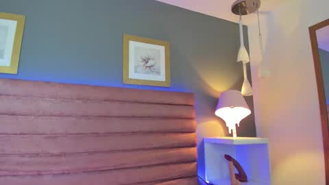 Snapshot of luankakozlov chatting on January 6, 3:16 pm LuankaKozlov online show from January 6, 3:16 pm