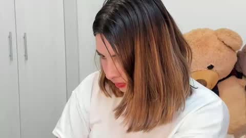 Snapshot of luara__01__lecat_1 chatting on September 19, 1:40 am luara__01__lecat_1 online show from September 19, 1:40 am