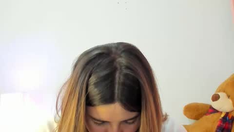 Snapshot of luara__01__lecat_1 chatting on October 26, 2:28 am luara__01__lecat_1 online show from October 26, 2:28 am