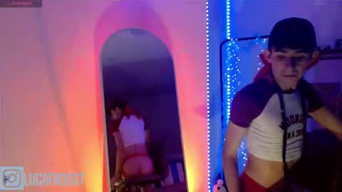 Snapshot of luca_frost chatting on November 14, 10:36 am Luca online show from November 14, 10:36 am