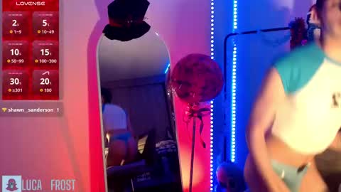 Snapshot of luca_frost chatting on December 17, 2:34 pm Luca online show from December 17, 2:34 pm