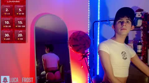 Snapshot of luca_frost chatting on December 20, 3:08 pm Luca online show from December 20, 3:08 pm