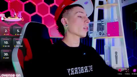 Luca  online show from March 19, 8:35 pm