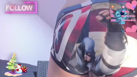 Snapshot of lucaas_king chatting on December 13, 5:54 pm Lukas online show from December 13, 5:54 pm