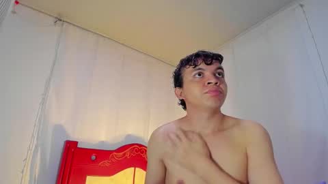 Snapshot of lucaas_king chatting on September 19, 10:05 am Lukas online show from September 19, 10:05 am