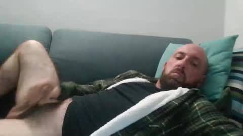 Snapshot of lucabeech88 chatting on October 19, 8:53 pm Luca online show from October 19, 8:53 pm