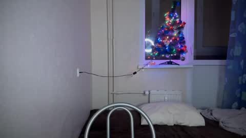 Lucas Gill online show from December 19, 10:32 pm