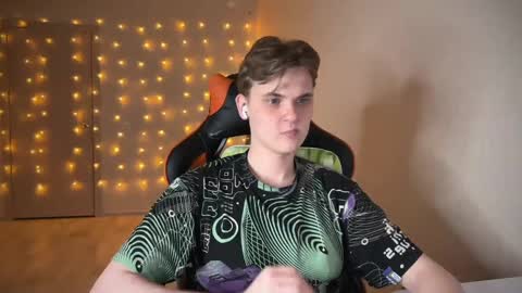 Lucas Gill online show from January 14, 8:48 pm