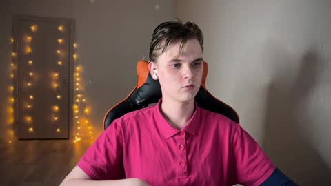 Lucas Gill online show from January 18, 10:28 pm