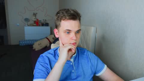 Lucas Gill online show from November 30, 5:06 pm