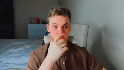 Lucas Gill online show from January 17, 3:33 am