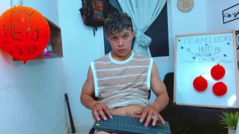 Lucas Luxx online show from November 29, 2:31 pm