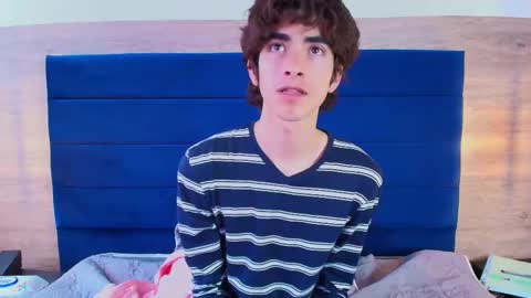 lucas_xo online show from September 9, 7:35 pm