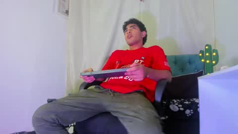 lucascarterr online show from March 11, 3:26 am