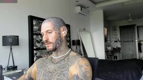 Snapshot of lucasexclusive chatting on December 11, 3:56 am lucasexclusive online show from December 11, 3:56 am