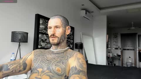 Snapshot of lucasexclusive chatting on December 31, 4:27 am lucasexclusive online show from December 31, 4:27 am