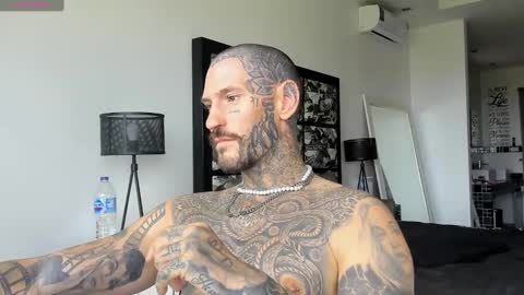 lucasexclusive online show from January 3, 6:55 am