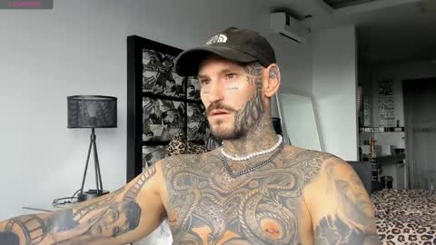 Snapshot of lucasexclusive chatting on January 12, 3:07 am lucasexclusive online show from January 12, 3:07 am