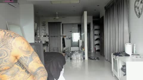 Snapshot of lucasexclusive chatting on January 15, 4:25 am lucasexclusive online show from January 15, 4:25 am