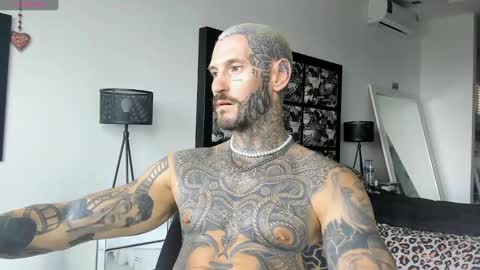 Snapshot of lucasexclusive chatting on January 18, 8:41 am lucasexclusive online show from January 18, 8:41 am