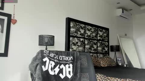 Snapshot of lucasexclusive chatting on January 19, 3:39 am lucasexclusive online show from January 19, 3:39 am