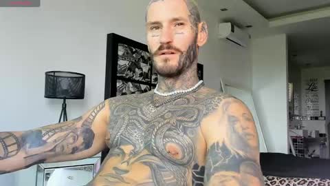 Snapshot of lucasexclusive chatting on January 20, 5:04 am lucasexclusive online show from January 20, 5:04 am