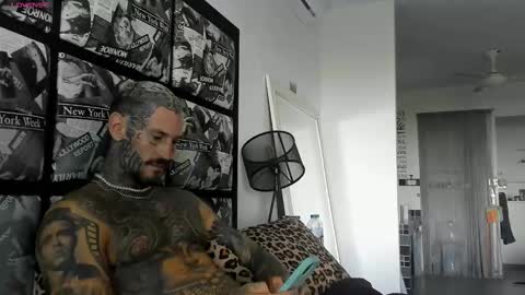 Snapshot of lucasexclusive chatting on February 14, 6:45 am lucasexclusive online show from February 14, 6:45 am