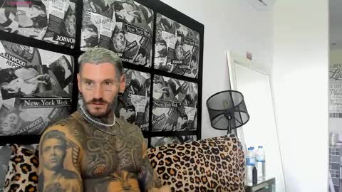 Snapshot of lucasexclusive chatting on February 15, 4:47 am lucasexclusive online show from February 15, 4:47 am