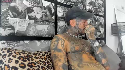 Snapshot of lucasexclusive chatting on February 22, 5:12 am lucasexclusive online show from February 22, 5:12 am