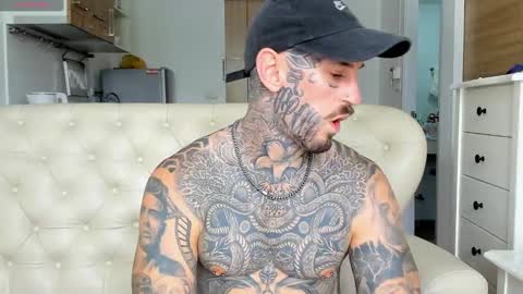 lucasexclusive online show from September 17, 4:47 am