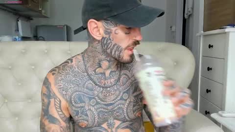 Snapshot of lucasexclusive chatting on September 18, 6:15 am lucasexclusive online show from September 18, 6:15 am