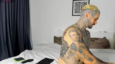 Snapshot of lucasexclusive chatting on November 21, 4:44 am lucasexclusive online show from November 21, 4:44 am