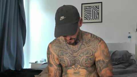 lucasexclusive online show from February 1, 5:50 am