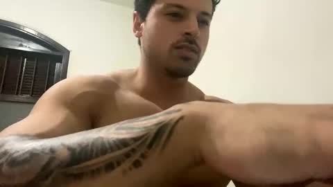 lucasfit24 online show from January 28, 11:28 pm