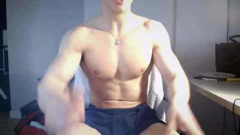 LucasKodak online show from March 29, 6:02 am